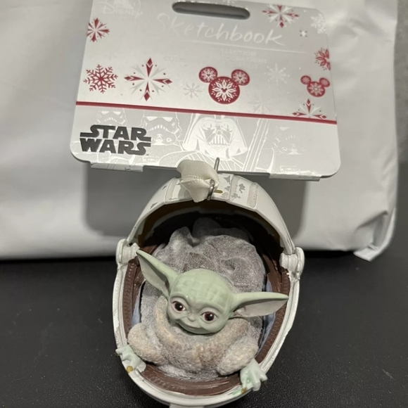 DisneyParks Star Wars Mandalorian Grogu Sketchbook Ornament New With Tag - Picture 3 of 5